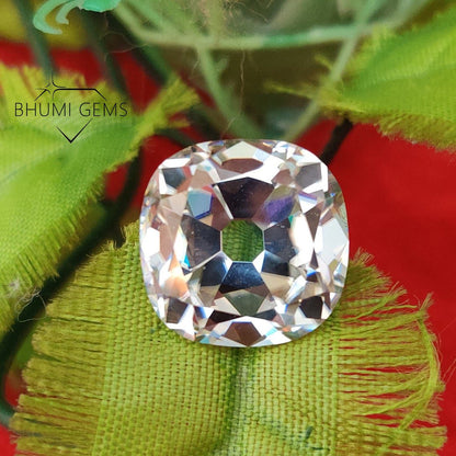 Cushion OEC 2CT-30CT Colorless Moissanite Loose Diamond - view 3