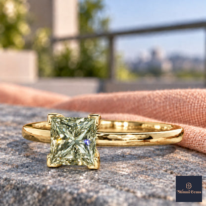Green Princess Cut Lab Grown Diamond Engagement Ring - Classic Solitaire in yellow gold, close-up