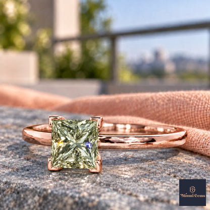 Green Princess Cut Lab Grown Diamond Engagement Ring - Classic Solitaire in rose gold, close-up