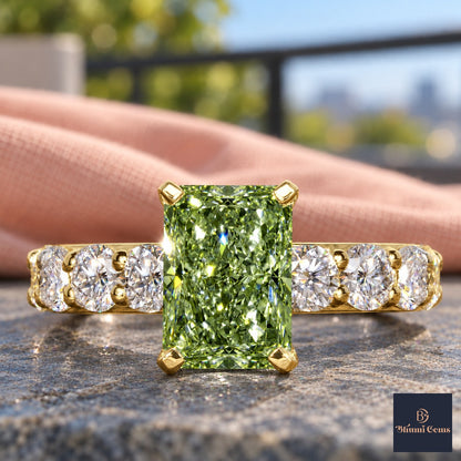 Green Radiant Cut Lab Grown Diamond Engagement Ring - Shared Prong Band in yellow gold, close-up