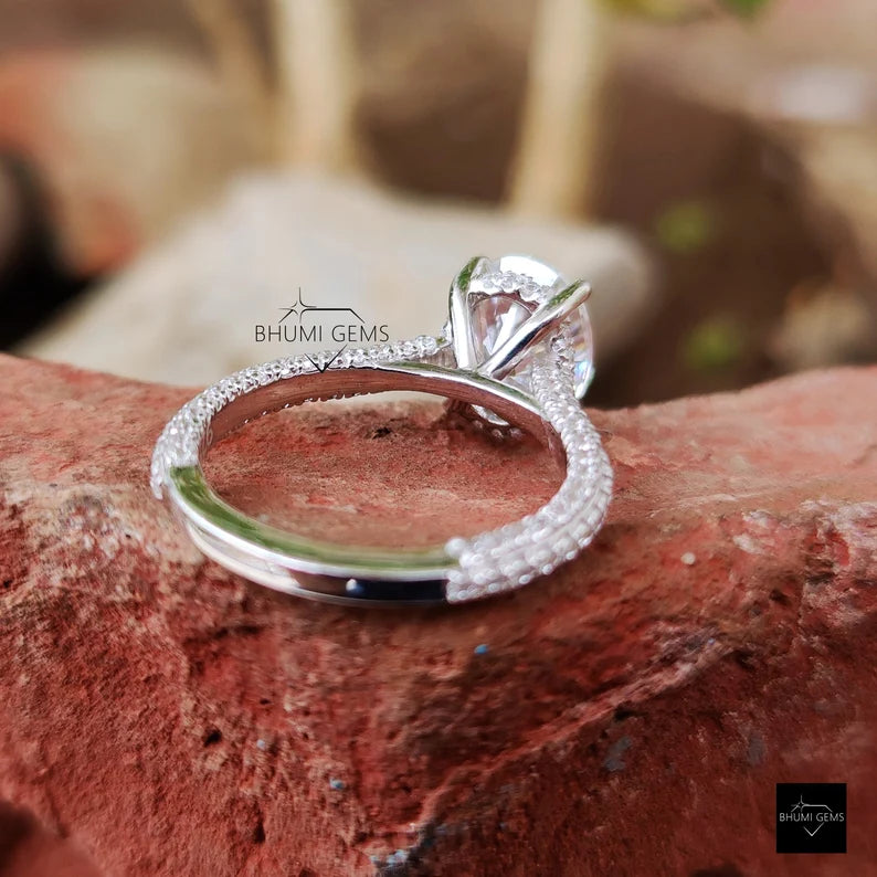 Oval Moissanite Engagement Ring - view 3