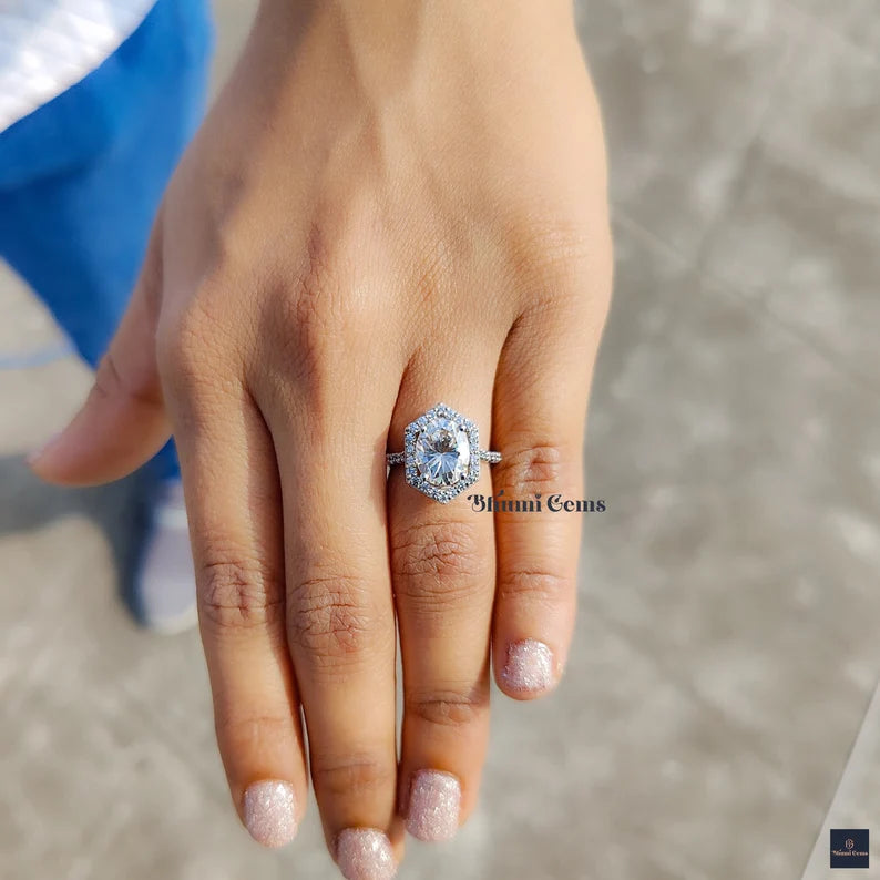 Oval Engagement Ring - view 4