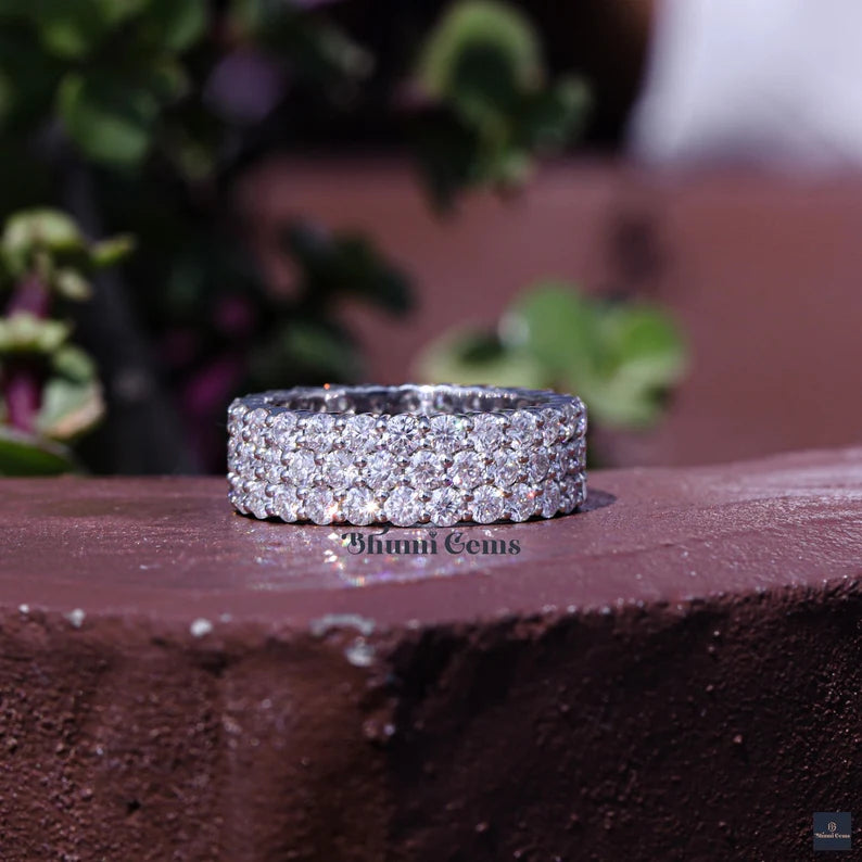 2.5MM Round Moissanite Wedding Band Engagement