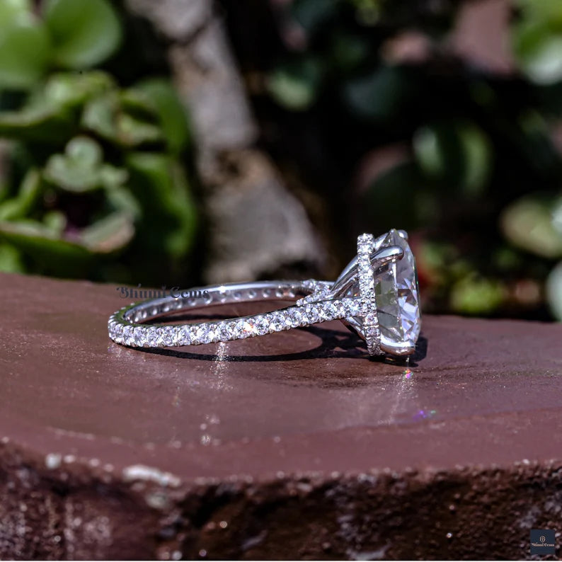 5 CT Round Moissanite Engagement Ring - view 4