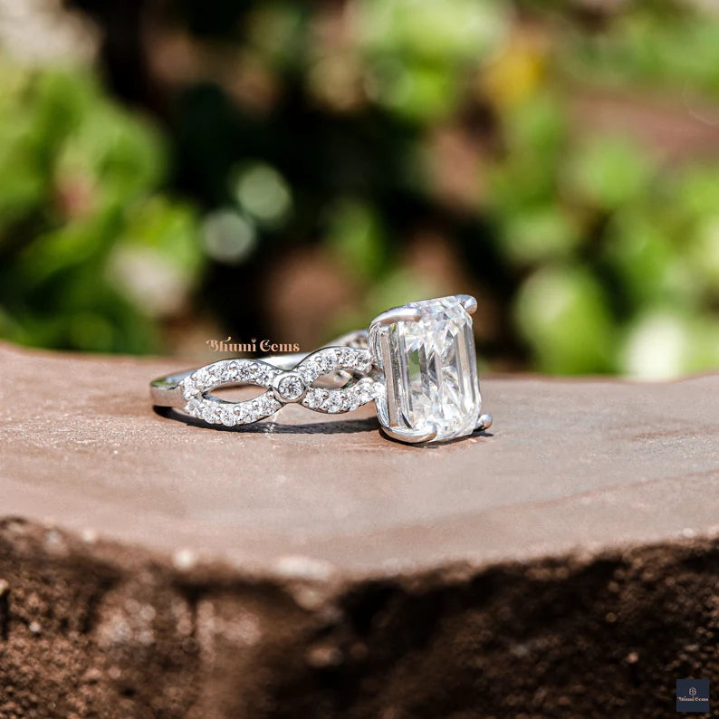 3 CT Emerald Moissanite Solitaire Ring - view 5