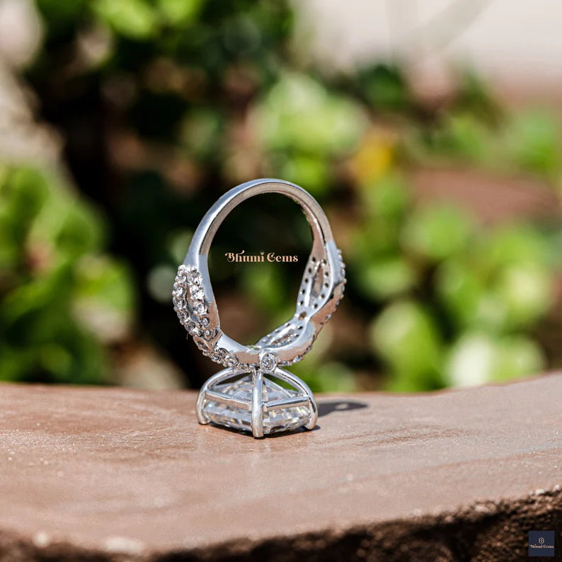 3 CT Emerald Moissanite Solitaire Ring - view 4