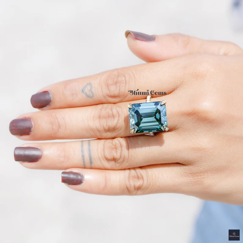 18×14 MM Blue Emerald Moissanite Wedding Ring - view 3