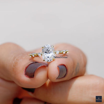 2 CT Oval Cut Colorless Moissanite Engagement Ring - view 3