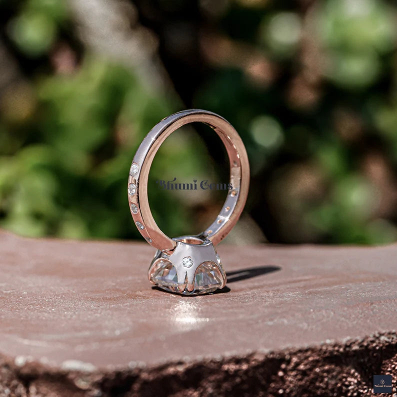 2.69TW Elongated Cushion Colorless Moissanite Engagement Ring - view 5