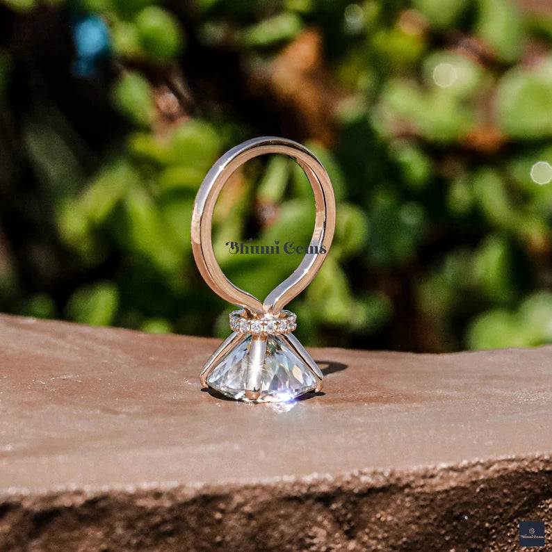 Antique Moissanite Engagement Ring - view 2