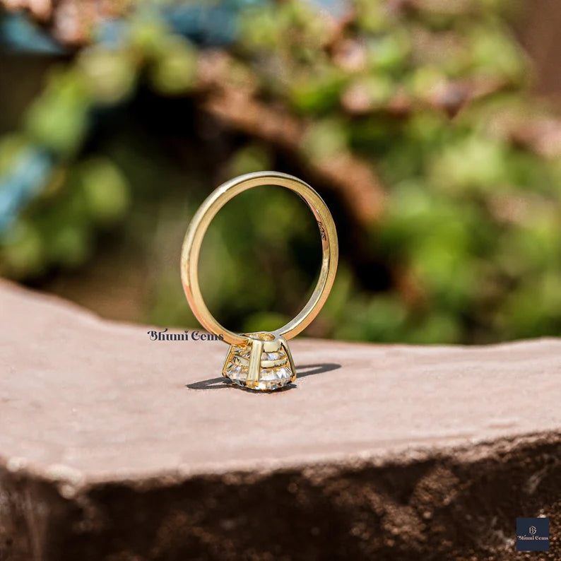 3 CT Oval Cut Moissanite Ring - view 6