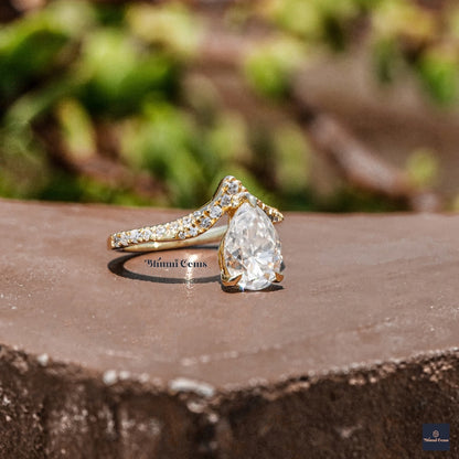 2 CT Pear Shaped Engagement Ring - view 5