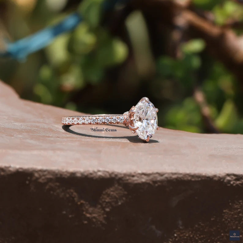 Solitaire Oval Moissanite Engagement Ring - view 3