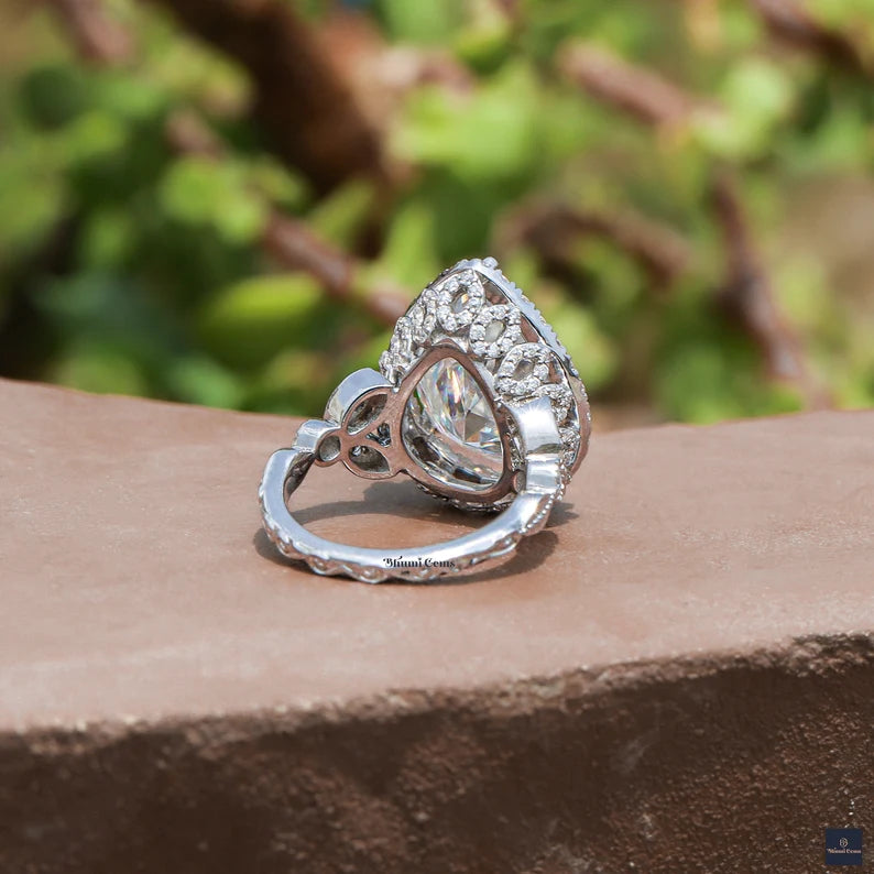 Vintage Halo Bridal Ring - view 5