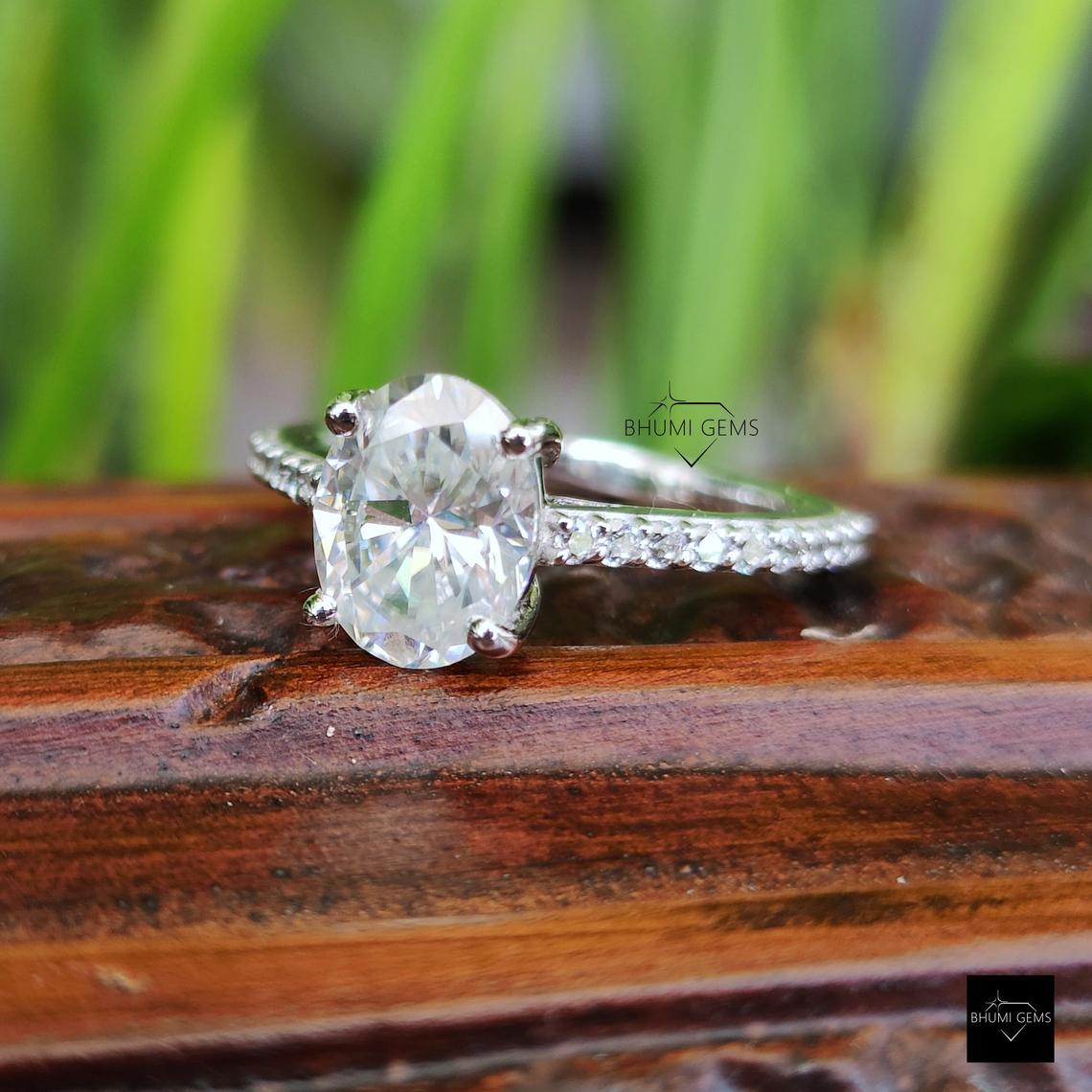 Oval Engagement Ring - view 3