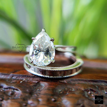 Solitaire Pear 3 CT Moissanite Wedding Ring Set - view 4