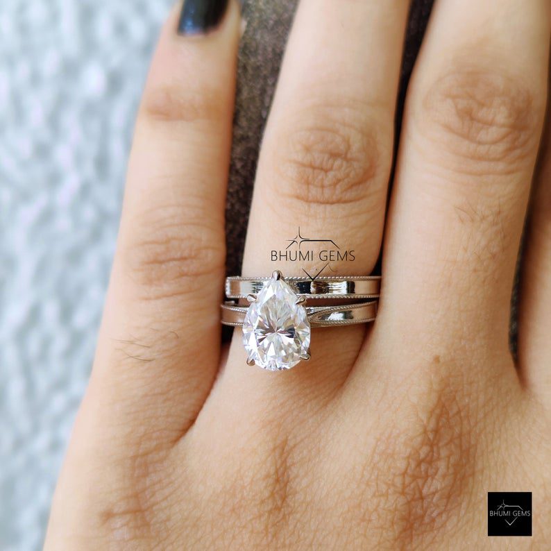 Solitaire Pear 3 CT Moissanite Wedding Ring Set - view 2