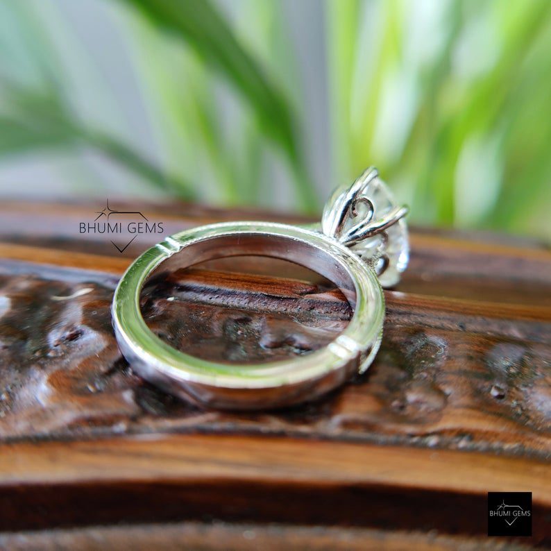 Solitaire Pear 3 CT Moissanite Wedding Ring Set - view 6