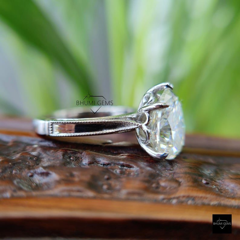 Solitaire Pear 3 CT Moissanite Wedding Ring Set - view 5