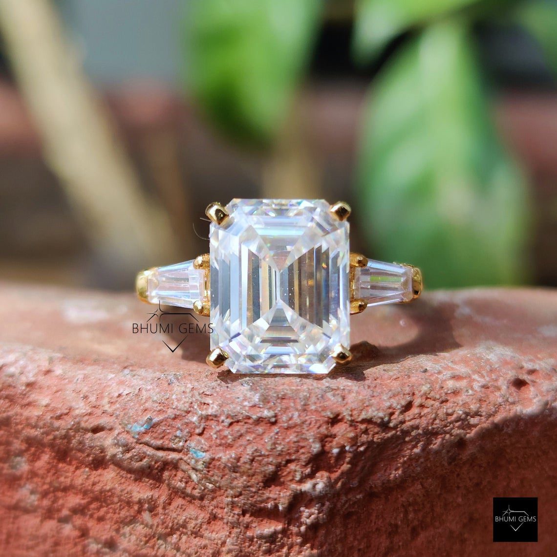 Three Stone Ring | Moissanite Engagement Ring| Emerald Cut
