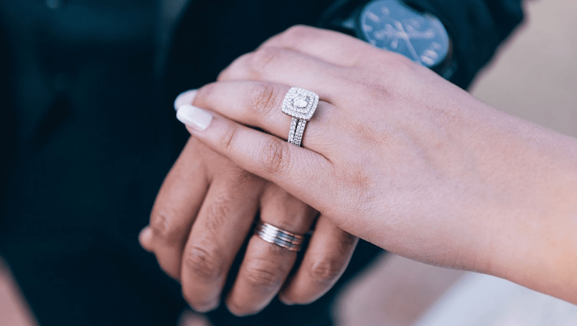 Choose moissanite engagement rings based on your partners career